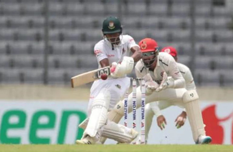 শান্তর অর্ধশত, শুরুর ধাক্কা সামলে উঠেছে টাইগাররা