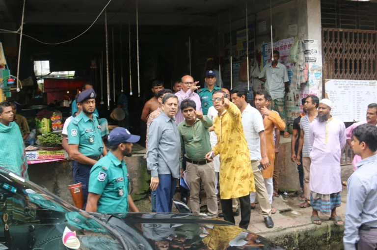 বিসিসি নবনির্বাচিত মেয়রের বিভিন্ন এলাকা পরিদর্শন