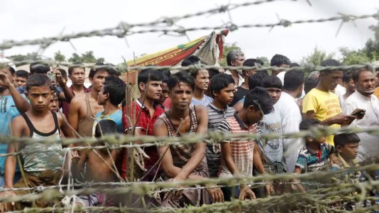 ফের রোহিঙ্গা ঢলের শঙ্কা : সীমান্তে কড়া পাহারা বাংলাদেশের